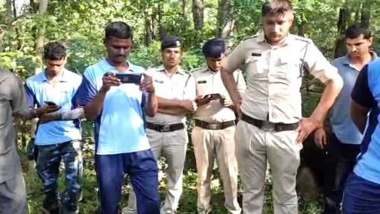 पचमढी में पैर फिसलने से गहरी खाई में गिरा युवक, भारी मशक्कत के बाद पुलिस ने निकाली लाश