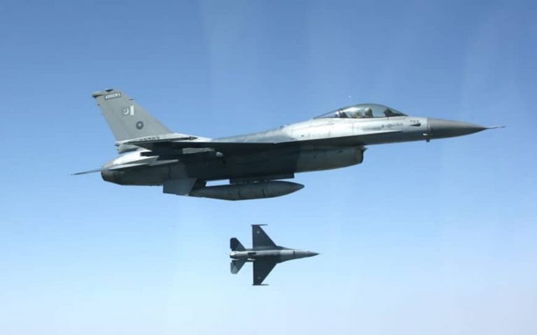पाक की कायराना हरकत- एफ 16 ने किया भारतीय विमान का पीछा