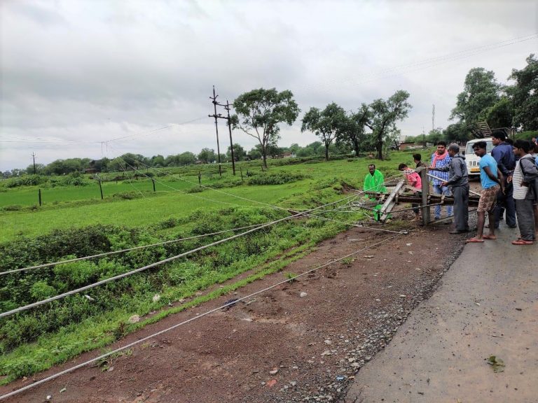 विद्युत आपूर्ति सामान्य करने, दिन-रात जुटा है पूरा अमला