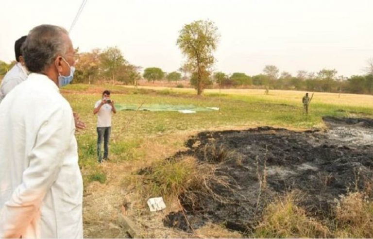 गृह मंत्री बठेना पहुंचकर एक ही परिवार के पांच लोगों की मृत्यु की घटना का जायजा लिया और अधिकारियों को गंभीरता से जांच के निर्देश दिए