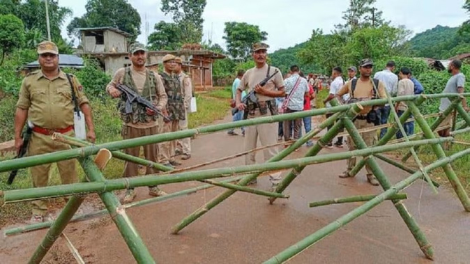 असम-मेघालय सीमा विवाद: हिंसा के छह दिन बाद भी धारा 144 लागू, भारी सुरक्षा बल मौजूद, यात्रा प्रतिबंध भी जारी