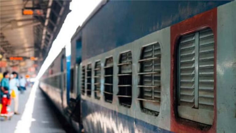 रायपुर रेलवे स्टेशन पर गलती से चली गोली में आरपीएसएफ जवान की मौत, यात्री घायल