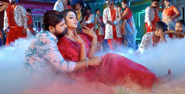 सुपर स्टार राकेश मिश्रा और शिवानी सिंह का रिकॉर्ड बनाने वाला गाना “केकरा बगईचा में” ने मचाया धमाल
