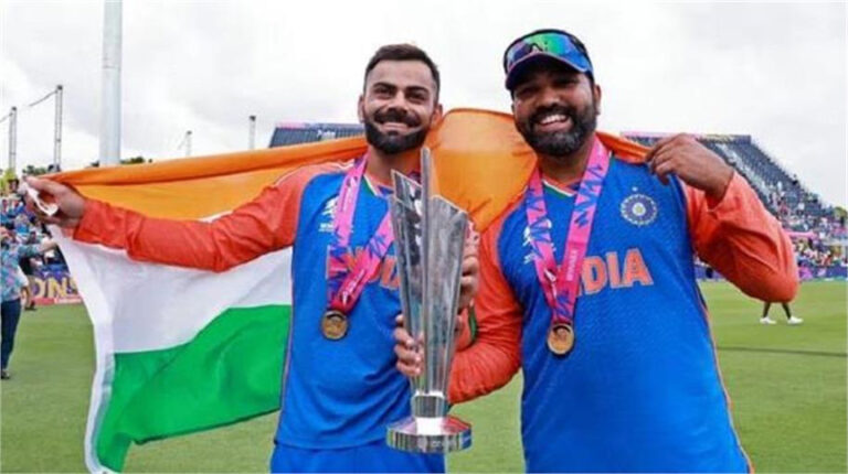 हाथ में तिरंगा, पीठ पर खिलाड़ियों के नाम… चैंपियंस टीम इंडिया वतन वापस, फैन्स की दीवानगी ने एयरपोर्ट पर बढ़ाया जोश