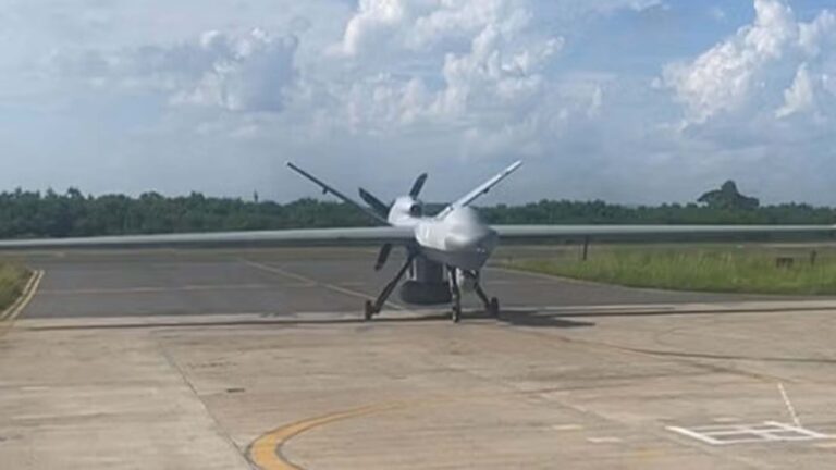 दुर्घटनाग्रस्त एमक्यू-9बी की जगह नौसेना को मिला दूसरा ड्रोन, 35 घंटे से ज्यादा हवा में रहने में सक्षम