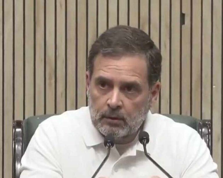 जमानत के लिए व्यक्तिगत रूप से मौजूद रहें राहुल गांधी; सावरकर पर टिप्पणी को लेकर अदालत का निर्देश