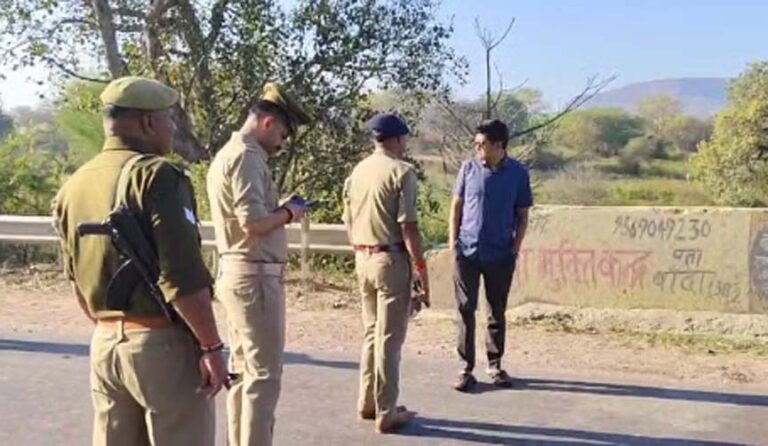 डंपर ने पिकअप को मारी टक्कर, चार महिलाओं की मौत…एक दर्जन से अधिक घायल, छह गंभीर