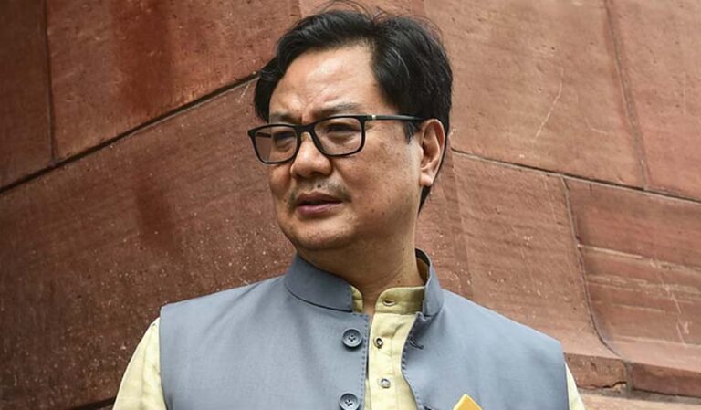 लोकसभा में कल पेश हो सकता है वक्फ विधेयक; रिजिजू बोले- जरूरत पड़ी तो संसद सत्र का विस्तार करेंगे