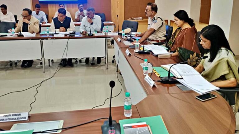 ड्रग्स का उत्पादन, वितरण और उपभोग पर कड़ी नजर, इन दवा दुकानों की सूची गृह सचिव को उपलब्ध कराने का आदेश