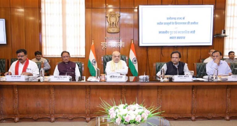 नई दिल्ली में गृहमंत्री अमित शाह के साथ सीएम विष्णुदेव साय की बैठक: नक्सल मामले पर बनी विशेष रणनीति