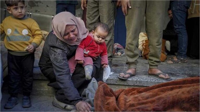 गाजा में इजराइल ने की भयंकर एयर स्ट्राइक, 31 बच्चों समेत 108 लोगों की मौत