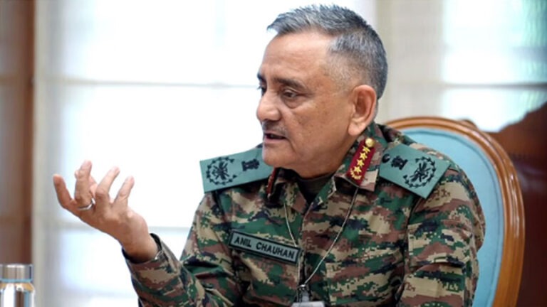 सीडीएस जनरल अनिल चौहान ने की ऑपरेशन सिंदूर की समीक्षा, कहा- आधुनिक युद्ध के लिए तैयार हो सेना