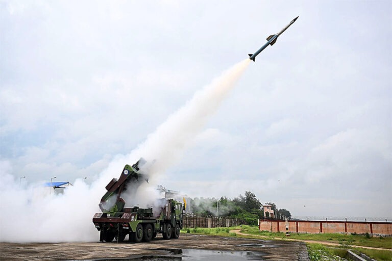 एकीकृत वायु रक्षा हथियार प्रणाली का पहला उड़ान परीक्षण सफल; भारत की बड़ी कामयाबी