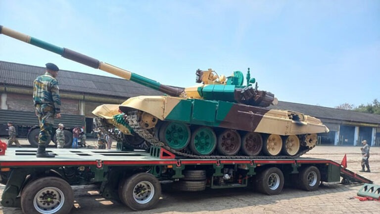 सेना ने किया बड़ा रक्षा सौदा: खरीदेगी 212 टैंक ट्रांसपोर्टर ट्रेलर, सैन्य परिचालन क्षमता में होगा इजाफा