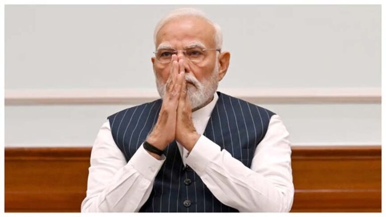 पीएम मोदी ने दीं नवरात्रि की शुभकामनाएं: बोले- आत्मनिर्भर भारत के संकल्प की सिद्धि के लिए हों सामूहिक प्रयास