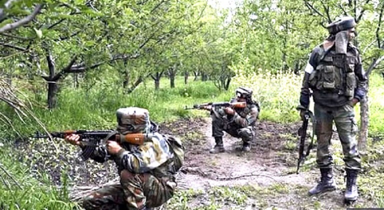 27 लाख के छह इनामी नक्सली ढेर, भारी मात्रा में हथियार-विस्फोटक बरामद