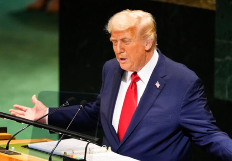 आखिरकार खत्म हुआ अमेरिकी इतिहास का सबसे लंबा चलने वाला शटडाउन, सदन से पारित बिल पर ट्रंप ने किए हस्ताक्षर