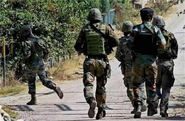 मणिपुर में सुरक्षा बलों का बड़ा एक्शन: जबरन वसूली में शामिल 4 उग्रवादी गिरफ्तार