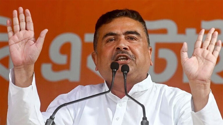 गोलपार्क हिंसा: आरोपियों की गिरफ्तारी की मांग पर भाजपा का प्रदर्शन, शुभेंदु बोले- अपराधियों को बचा रही TMC सरकार