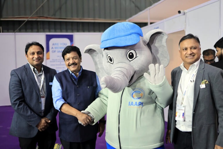 मुंबई में मनोरंजन उद्योग का महाकुंभ