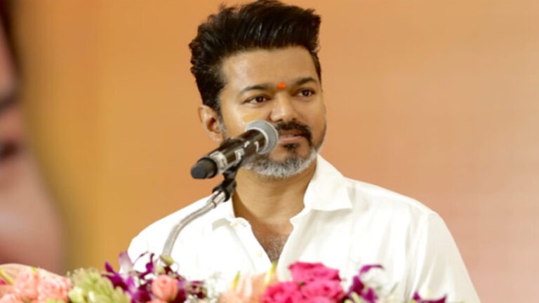 करूर भगदड़ मामला: अभिनेता विजय से सीबीआई फिर करेगी पूछताछ, समन देकर कहा- मंगलवार को पेश हों