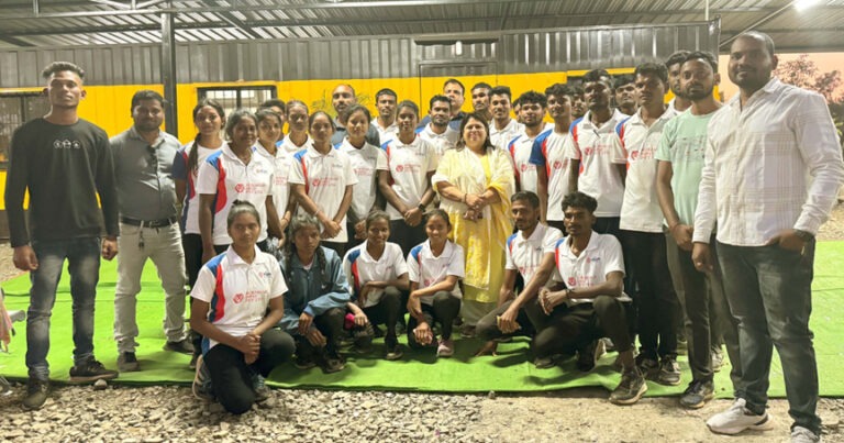 गडचिरोली के आदिवासी युवाओं ने कायम की नई मिसाल