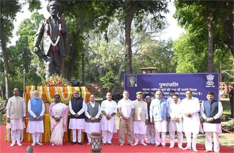 राष्ट्रपति मुर्मू, पीएम मोदी ने महात्मा ज्योतिबा फुले की 200वीं जयंती पर उन्हें दी श्रद्धांजलि