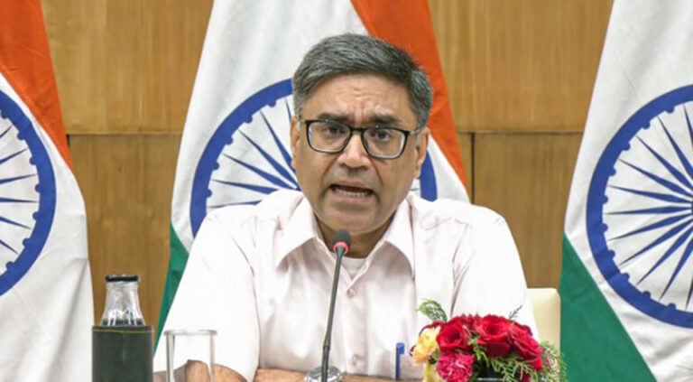‘बेहद परेशान करने वाली घटना’, भारतीय जहाजों पर ईरानी नौसेना की गोलीबारी पर विदेश मंत्रालय ने जताई चिंता