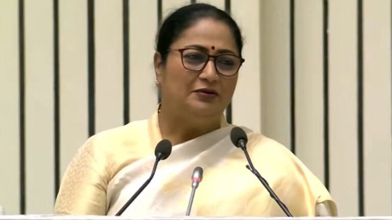 दिल्ली सरकार 1300 श्रद्धालुओं कराएगी सोमनाथ की मुफ्त यात्रा, 30 अप्रैल को सीएम रेखा दिखाएंगी हरी झंडी