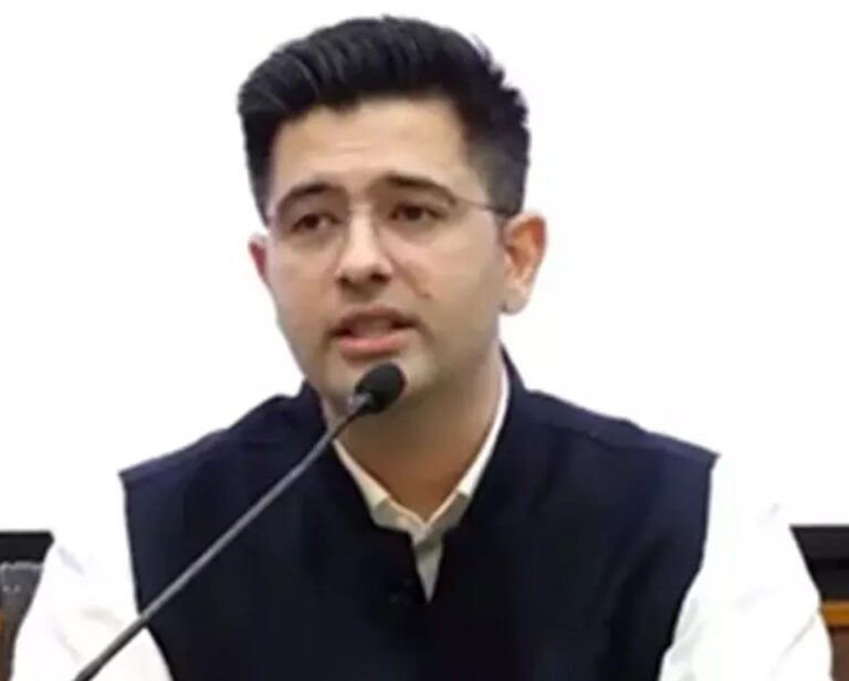 ‘चंद भ्रष्ट लोगों के हाथ में सिमटी पार्टी’; राघव बोले- AAP का अंदरूनी माहौल जहरीला