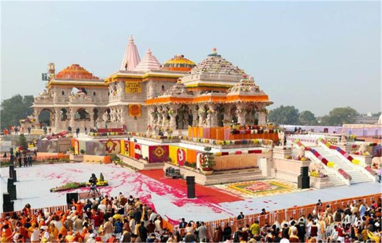 राम मंदिर चढ़ावा घोटाला: 8 आरोपियों के घरों पर एक साथ छापेमारी, ₹80 लाख बरामदगी के बाद आज रिमांड की तैयारी