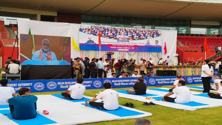 दिल्ली-एनसीआर में दिखा योग का उत्साह, लोगों ने अपनाया स्वस्थ जीवन का संकल्प