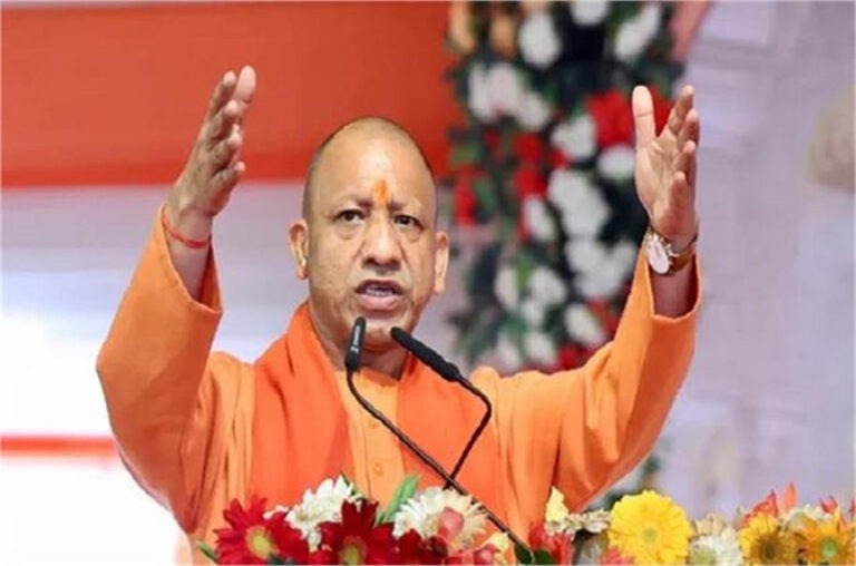 यूपी की सुरक्षा व्यवस्था होगी हाईटेक, GPS-डैशकैम से लैस होंगे PAC के वाहन, सीएम ने दिए आधुनिकीकरण के निर्देश; महिला सुरक्षा पर होगा खास फोकस