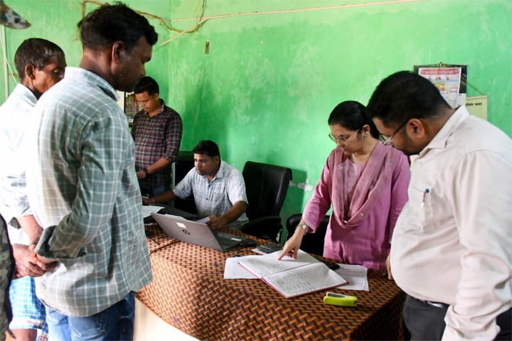 बलरामपुर कलेक्टर ने कृषि विस्तार अधिकारी को किया निलंबित