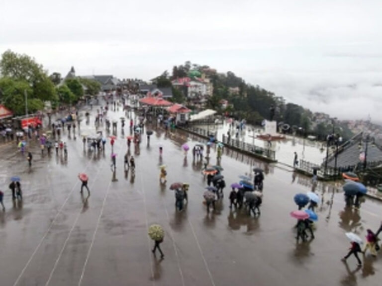 पहाड़ों पर बारिश का रौद्र रूप, जम्मू-कश्मीर-हिमाचल में बादल फटे; उत्तराखंड में जनजीवन प्रभावित