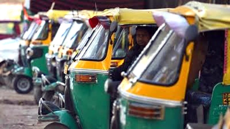 ऑटो चालकों के लिए राइड-हेलिंग एप बनाएगी तेलंगाना सरकार
